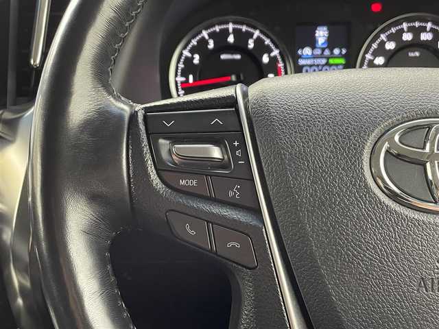 トヨタ アルファード S Cパッケージ 熊本県 2016(平28)年 5.2万km ホワイトパールクリスタルシャイン ワンオーナー　/禁煙車　/純正ナビ（ＣＤ・ＤＶＤ・フルセグ・ＢＴ・ＳＤ）/バックカメラ　/社外前方ドライブレコーダー　/純正フリップダウンモニター/両側パワースライドドア　/レーダークルーズコントロール/前後クリアランスソナー　/パワーバックドア　/前席パワーシート/ステアリングヒーター/オットマン/ハーフレザーシート/純正フロアマット/純正１８インチAW/オートライト/LEDヘッドライト/フォグライト/スマートキー/プッシュスタート/スペアキー1本/保証書/取扱説明書