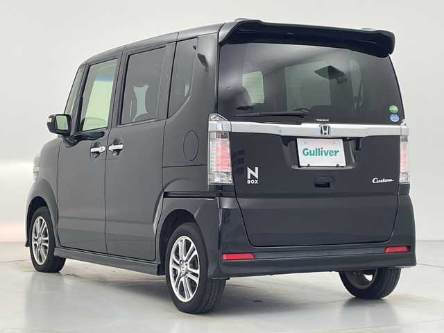 ホンダ Ｎ ＢＯＸ カスタム SSパッケージ 愛知県 2014(平26)年 7.7万km スマートブラック 純正ナビ/・AM/FM/CD/DVD/BT/USB/・ワンセグTV/・バックカメラ/衝突軽減ブレーキ/横滑り防止装置/オートライト/フォグランプ/革巻きステアリング/両側電動スライドドア/純正フロアマット/純正アルミホイール/ドアバイザー/電動格納ミラー/ウインカーミラー/プッシュススタート