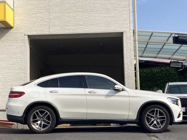メルセデス・ベンツ ＧＬＣ２００ クーペスポーツ 大分県 2018(平30)年 5.9万km 白 ハーフレザーシート/全方位カメラ/純正19インチアルミホイール/純正ナビ/フルセグTV/Bluetooth/DVD/純正フロアマット/純正LEDヘッドライト/オートライト/ETC/レーンキープアシスト/横滑り防止装置/電動リアゲート