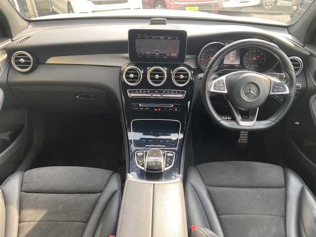 メルセデス・ベンツ ＧＬＣ２００ クーペスポーツ 大分県 2018(平30)年 5.9万km 白 ハーフレザーシート/全方位カメラ/純正19インチアルミホイール/純正ナビ/フルセグTV/Bluetooth/DVD/純正フロアマット/純正LEDヘッドライト/オートライト/ETC/レーンキープアシスト/横滑り防止装置/電動リアゲート