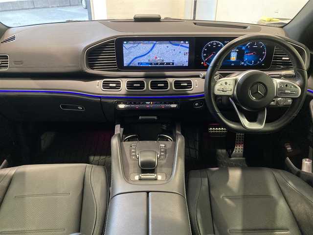 メルセデス・ベンツ ＧＬＥ４００ｄ 4MATIC クーペ スポーツ 熊本県 2020(令2)年 6.4万km オブシディアンブラック ・スマートキー/・プッシュスタート/・パノラマサンルーフ /・アクティブステアリングアシスト/・DSR/・道路標識アシスト/・アクティブレーンキーピングアシスト/・アクティブブレーキアシスト/・アテンションアシスト/・ブラインドスポットモニター/・レーンチェンジアシスト/・インテリジェントライトシステム/・クルーズコントロール(追従式)/・黒革シート/・前席パワーシート /・前席エアシート /・全席シートヒーター /・純正メモリナビ/　【Bluetooth・USB・AppleCarPlay・AndroidAuto】/・Burmesterサウンドシステム/・フルセグTV/・全方位カメラ/・ETC2.0/・ヘッドアップディスプレイ/・パワーバックドア/・LEDヘッドランプ/・純正ラバーマット