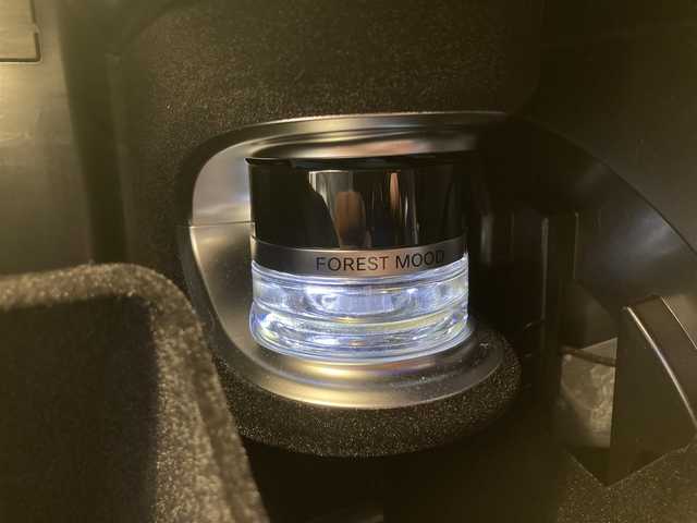 メルセデス・ベンツ ＧＬＥ４００ｄ 4MATIC クーペ スポーツ 熊本県 2020(令2)年 6.4万km オブシディアンブラック ・スマートキー/・プッシュスタート/・パノラマサンルーフ /・アクティブステアリングアシスト/・DSR/・道路標識アシスト/・アクティブレーンキーピングアシスト/・アクティブブレーキアシスト/・アテンションアシスト/・ブラインドスポットモニター/・レーンチェンジアシスト/・インテリジェントライトシステム/・クルーズコントロール(追従式)/・黒革シート/・前席パワーシート /・前席エアシート /・全席シートヒーター /・純正メモリナビ/　【Bluetooth・USB・AppleCarPlay・AndroidAuto】/・Burmesterサウンドシステム/・フルセグTV/・全方位カメラ/・ETC2.0/・ヘッドアップディスプレイ/・パワーバックドア/・LEDヘッドランプ/・純正ラバーマット