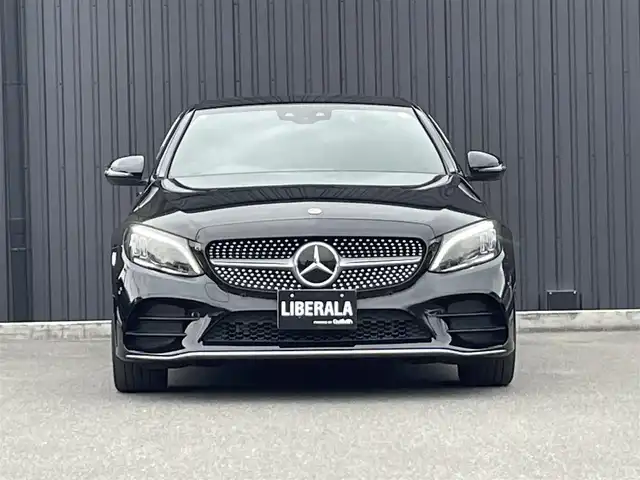 メルセデス・ベンツ Ｃ２００ 4マチック AVG AMGライン 福島県 2019(平31)年 3.6万km オブシディアンブラック 純正HDDナビ（BT/USB/SD）/フルセグTV/バックカメラ/ビルトインETC/前方ドライブレコーダー/黒レザーシート/前席メモリ付パワーシート/前席シートヒーター/レーダーセーフティーパッケージ/・アクティブディスタンスアシストディストロニック/・アクティブステアリングアシスト/・アクティブレーンチェンジングアシスト/・アクティブブレーキアシスト/・渋滞時緊急ブレーキ機能/・アクティブブラインドスポットアシスト/・アクティブレーンキーピングアシスト/パークトロニック/アクティブパーキングアシスト/純正AMG18AW/オートライト/オートハイビーム/純正LEDヘッドライト/ドアバイザー/保証書/取扱説明書/スペアキー