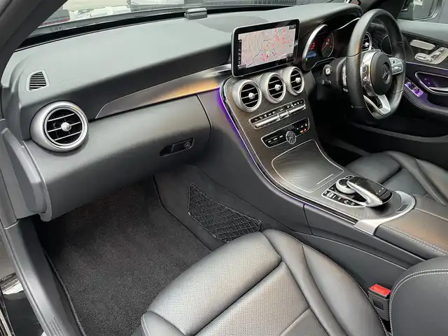 メルセデス・ベンツ Ｃ２００ 4マチック AVG AMGライン 福島県 2019(平31)年 3.6万km オブシディアンブラック 純正HDDナビ（BT/USB/SD）/フルセグTV/バックカメラ/ビルトインETC/前方ドライブレコーダー/黒レザーシート/前席メモリ付パワーシート/前席シートヒーター/レーダーセーフティーパッケージ/・アクティブディスタンスアシストディストロニック/・アクティブステアリングアシスト/・アクティブレーンチェンジングアシスト/・アクティブブレーキアシスト/・渋滞時緊急ブレーキ機能/・アクティブブラインドスポットアシスト/・アクティブレーンキーピングアシスト/パークトロニック/アクティブパーキングアシスト/純正AMG18AW/オートライト/オートハイビーム/純正LEDヘッドライト/ドアバイザー/保証書/取扱説明書/スペアキー