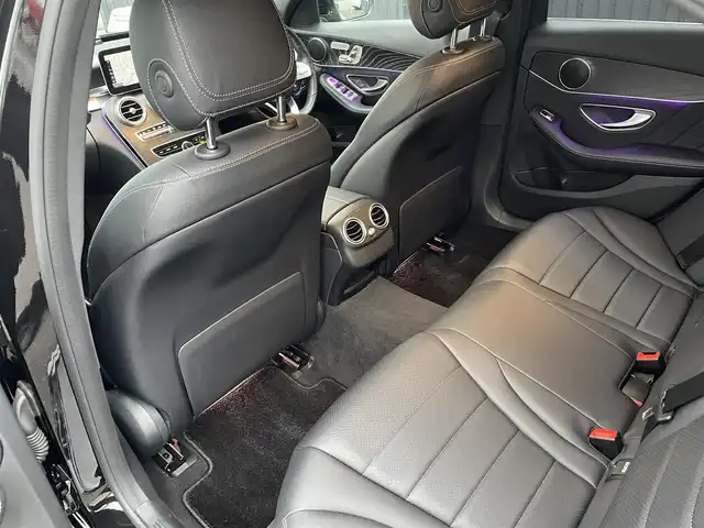 メルセデス・ベンツ Ｃ２００ 4マチック AVG AMGライン 福島県 2019(平31)年 3.6万km オブシディアンブラック 純正HDDナビ（BT/USB/SD）/フルセグTV/バックカメラ/ビルトインETC/前方ドライブレコーダー/黒レザーシート/前席メモリ付パワーシート/前席シートヒーター/レーダーセーフティーパッケージ/・アクティブディスタンスアシストディストロニック/・アクティブステアリングアシスト/・アクティブレーンチェンジングアシスト/・アクティブブレーキアシスト/・渋滞時緊急ブレーキ機能/・アクティブブラインドスポットアシスト/・アクティブレーンキーピングアシスト/パークトロニック/アクティブパーキングアシスト/純正AMG18AW/オートライト/オートハイビーム/純正LEDヘッドライト/ドアバイザー/保証書/取扱説明書/スペアキー