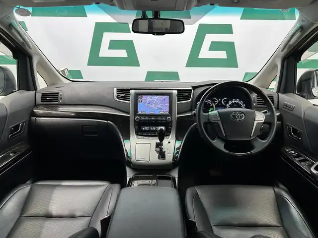 トヨタ アルファードハイブリット SR Cパッケージ 鹿児島県 2014(平26)年 6.8万km ゴールドパールクリスタルシャイン 純正ナビ/バックカメラ/ツインサンルーフ/フリップダウンモニター/両側パワースライドドア/ビルトインETC/フルセグTV（TVキャンセラー付き）/AC100V/オットマン/パワーバックドア/レザーシート/前席パワーシート/前席シートヒーター/シートメモリ/クルーズコントロール/レーンキープアシスト/コンビハンドル/オートライト/AFS/純正フロアマット/純正16インチアルミホイール