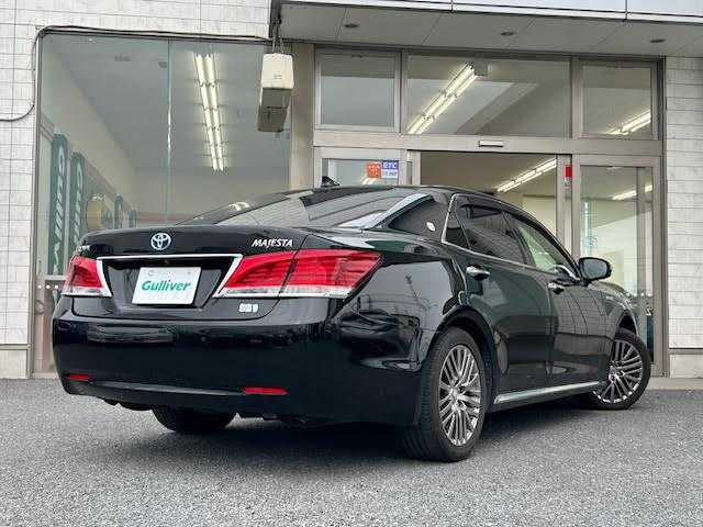 トヨタ クラウン マジェスタ 埼玉県 2017(平29)年 7.8万km ブラック ワンオーナー/純正メモリナビ/CD/DVD/Blu-ray/DTV/Bluetooth/パノラミックビューモニター/レーダークルーズコントロール/ビルトインETC2.0/前席シートヒーター/前席パワーシート/メモリーシート /ステアリングヒーター/ステアリングスイッチ/クリアランスソナー /BSM/衝突被害軽減ブレーキ/車線逸脱防止警報/LEDオートライト/オートマチックハイビーム /レーンキープ/保証書/取扱説明書/純正17インチAW