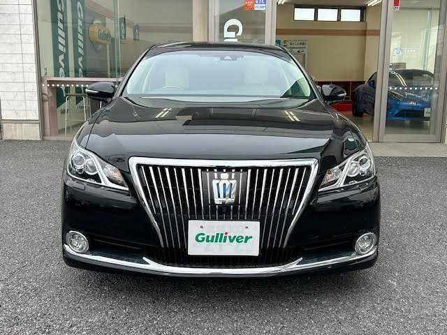 トヨタ クラウン マジェスタ 埼玉県 2017(平29)年 7.8万km ブラック ワンオーナー/純正メモリナビ/CD/DVD/Blu-ray/DTV/Bluetooth/パノラミックビューモニター/レーダークルーズコントロール/ビルトインETC2.0/前席シートヒーター/前席パワーシート/メモリーシート /ステアリングヒーター/ステアリングスイッチ/クリアランスソナー /BSM/衝突被害軽減ブレーキ/車線逸脱防止警報/LEDオートライト/オートマチックハイビーム /レーンキープ/保証書/取扱説明書/純正17インチAW