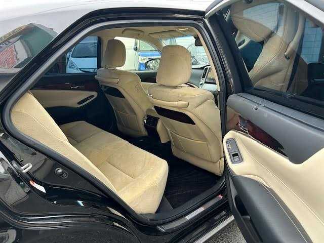 トヨタ クラウン マジェスタ 埼玉県 2017(平29)年 7.8万km ブラック ワンオーナー/純正メモリナビ/CD/DVD/Blu-ray/DTV/Bluetooth/パノラミックビューモニター/レーダークルーズコントロール/ビルトインETC2.0/前席シートヒーター/前席パワーシート/メモリーシート /ステアリングヒーター/ステアリングスイッチ/クリアランスソナー /BSM/衝突被害軽減ブレーキ/車線逸脱防止警報/LEDオートライト/オートマチックハイビーム /レーンキープ/保証書/取扱説明書/純正17インチAW