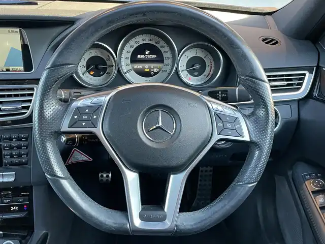 メルセデス・ベンツ Ｅ３５０ ブルーテックワゴンアバンギャルド 鹿児島県 2013(平25)年 5.8万km 黒 禁煙車/純正ナビ/バックカメラ/ETC/ドライブレコーダー/パワーシート/レザーシート/パワーバックドア/パドルシフト/横滑り防止装置/レーンキープアシスト/オートライト/純正フロアマット/純正18インチアルミホイール