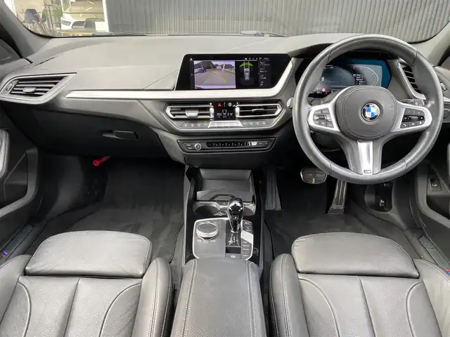 ＢＭＷ １１８ｄ Mスポーツ 福岡県 2020(令2)年 1.5万km アルピンホワイトⅢ インテリジェントセーフティ/アダプティブクルーズコントロール/黒革シート/前席シートヒーター/純正ナビ　/バックカメラ/Bluetooth/Applecarplay/androidauto/パワーバックドア　/ワイヤレス充電　/純正ドライブレコーダー　/純正18インチアルミホイール/ミラー一体型ETC/取扱説明書/保証書/スペアキー×1
