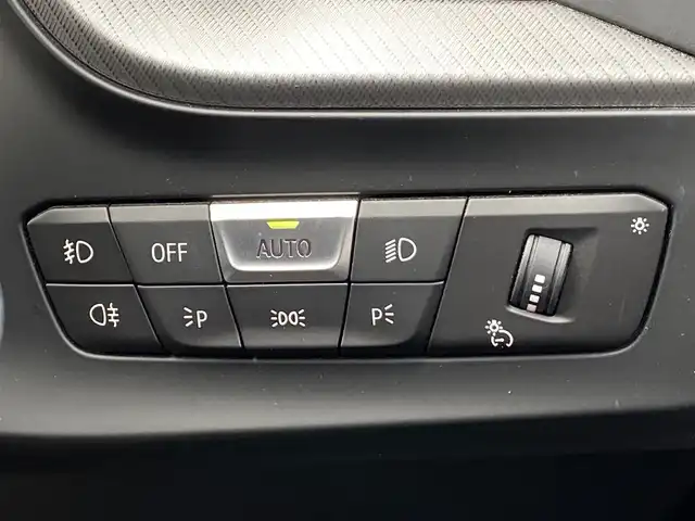 ＢＭＷ １１８ｄ Mスポーツ 福岡県 2020(令2)年 1.5万km アルピンホワイトⅢ インテリジェントセーフティ/アダプティブクルーズコントロール/黒革シート/前席シートヒーター/純正ナビ　/バックカメラ/Bluetooth/Applecarplay/androidauto/パワーバックドア　/ワイヤレス充電　/純正ドライブレコーダー　/純正18インチアルミホイール/ミラー一体型ETC/取扱説明書/保証書/スペアキー×1
