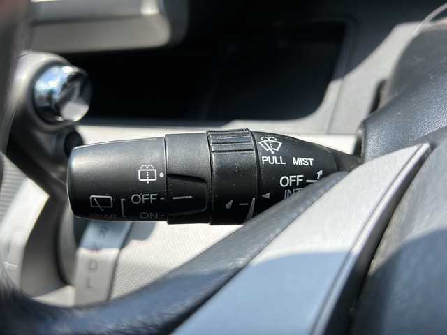 ホンダ フリード ハイブリット ジャストセレクション 岐阜県 2013(平25)年 13.8万km モダンスティールM 登録時走行距離137357km/純正7型ＳＤナビ　/Ｂｌｕｅｔｏｏｔｈ／ＣＤ／ＤＶＤ／ｉＰｏｄ／ＳＤミュージックサーバー可　/USB入力端子/フルセグテレビ/バックカメラ　/両側パワースライドドア　/純正９型後席モニター　/布系シート/３列シート/フルフラットシート/ウォークスルー/純正フロアマット　/リモコンキー　/ビルトインＥＴＣ/クルーズコントロール/横滑り防止装置/盗難防止装置/キセノンヘッドライト/オートライト/エアバッグW/ドアバイザー/ウィンカーミラー