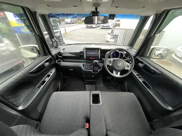 ホンダ Ｎ ＢＯＸ G ターボ SSパッケージ 兵庫県 2014(平26)年 6.8万km プレミアムホワイトパール (株)IDOMが運営する【じしゃロン西宮店】の自社ローン専用車両になります。こちらは現金またはオートローンご利用時の価格です。自社ローンご希望の方は別途その旨お申付け下さい/＊ETC/＊バックカメラ/＊パワスラ/＊パワーウィンドウ/＊アイドリングストップ/＊両側パワスラ/＊シートヒーター(D＋N席)/＊盗難防止装置/＊オートライト/＊衝突被害軽減システム