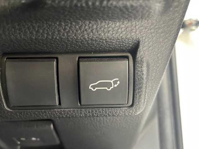 トヨタ カローラ クロス ハイブリッド Z 京都府 2022(令4)年 4.6万km パール モデリスタエアロ　純正ディスプレイオーディオ　バックカメラ　ＤＶＤ再生　レーダークルーズコントロール　レーンキープアシスト　シートヒーター　前後ドラレコ　社外デジタルインナーミラー　ＬＥＤヘッドライト