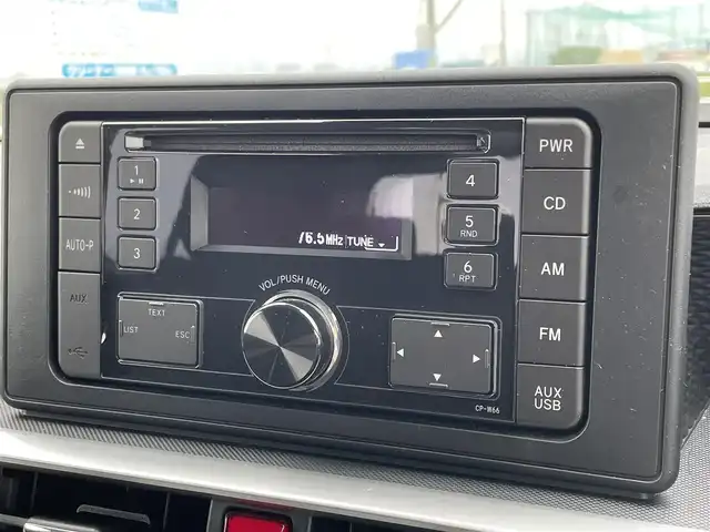 トヨタ ライズ G 佐賀県 2021(令3)年 2.9万km シャイニングホワイトパール スマートアシスト/衝突警報機能（対車両・対歩行者［昼夜］）／衝突回避支援ブレーキ機能（対車両・対歩行者［昼夜］）/標識認識機能（進入禁止／最高速度／一時停止）/先行車発進お知らせ機能/LKC（レーンキープコントロール）/車線逸脱警報機能／車線逸脱抑制制御機能/ふらつき警報/路側逸脱警報/ブレーキ制御付誤発進抑制機能（前方・後方）/コーナーセンサー/純正オーディオデッキ/AM/FM/CD/USB//MODELLISTA製エアロ「フロント/サイド/リア」/スマートキー×2/LEDヘッドライト/オートライト/オートエアコン