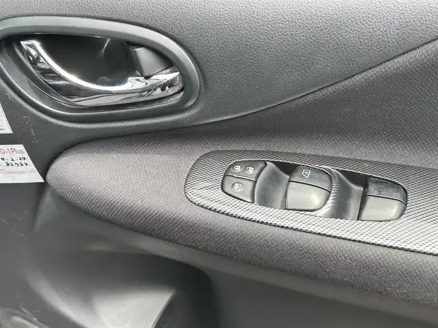 日産 セレナ ライダー Bライン Sハイブリッド 宮崎県 2013(平25)年 11.9万km スーパーブラック /ナビ(MC312D-W)//TV/CD/DVD/Bluetooth//両側パワースライドドア//フリップダウンモニター//バックカメラ//ETC//純正フロアマット//社外アルミホイール//ドアバイザー//オートライト//ステアリングスイッチ//電格ウィンカーミラー//取扱説明書//保証書//スペアキー×１