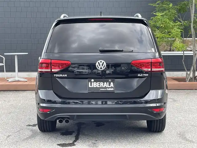 フォルクスワーゲン ゴルフ トゥーラン TDI ハイライン 滋賀県 2021(令3)年 4.5万km 黒 ディスカバーProナビ/アダプティブクルーズコントロール/バックカメラ/シートヒーター/レーンキープアシスト/ETC2.0/電動リアゲート/ドライブレコーダー/前後コーナーセンサー/純正LEDヘッドライト/純正17インチAW/保証書/取説/スペアキー