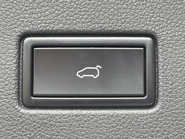フォルクスワーゲン ゴルフ トゥーラン TDI ハイライン 滋賀県 2021(令3)年 4.5万km 黒 ディスカバーProナビ/アダプティブクルーズコントロール/バックカメラ/シートヒーター/レーンキープアシスト/ETC2.0/電動リアゲート/ドライブレコーダー/前後コーナーセンサー/純正LEDヘッドライト/純正17インチAW/保証書/取説/スペアキー