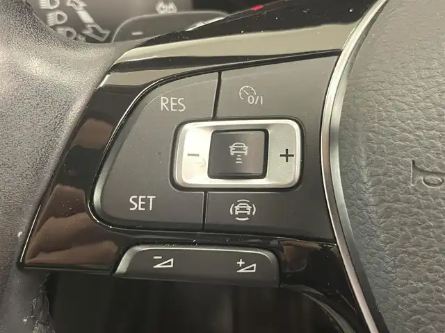 フォルクスワーゲン ゴルフ トゥーラン TDI ハイライン 岡山県 2021(令3)年 4.5万km ディープブラックパールエフェクト 3列シート/ディスカバーProナビ/アダプティブクルーズコントロール/バックカメラ/シートヒーター/レーンキープアシスト/ETC2.0/電動リアゲート/ドライブレコーダー/前後コーナーセンサー/純正LEDヘッドライト/純正17インチAW/保証書/取説/スペアキー