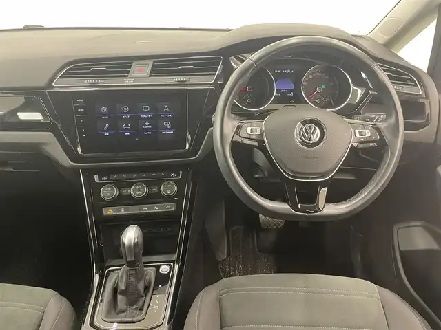 フォルクスワーゲン ゴルフ トゥーラン TDI ハイライン 岡山県 2021(令3)年 4.5万km ディープブラックパールエフェクト 3列シート/ディスカバーProナビ/アダプティブクルーズコントロール/バックカメラ/シートヒーター/レーンキープアシスト/ETC2.0/電動リアゲート/ドライブレコーダー/前後コーナーセンサー/純正LEDヘッドライト/純正17インチAW/保証書/取説/スペアキー