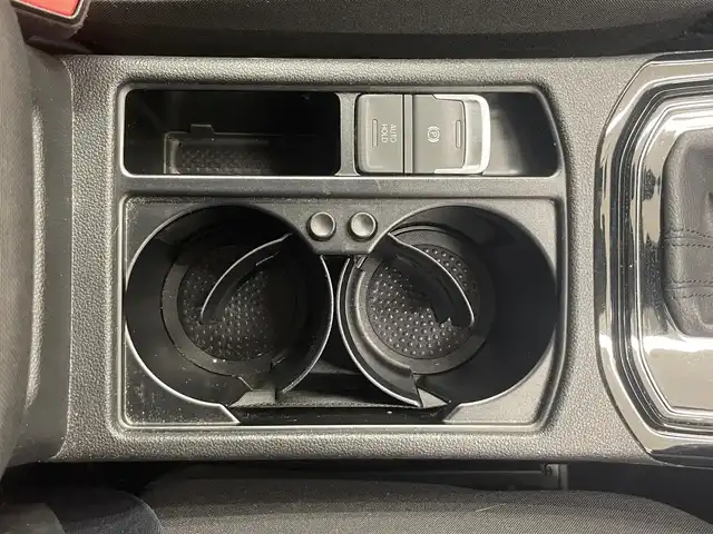 フォルクスワーゲン ゴルフ トゥーラン TDI ハイライン 岡山県 2021(令3)年 4.5万km ディープブラックパールエフェクト 3列シート/ディスカバーProナビ/アダプティブクルーズコントロール/バックカメラ/シートヒーター/レーンキープアシスト/ETC2.0/電動リアゲート/ドライブレコーダー/前後コーナーセンサー/純正LEDヘッドライト/純正17インチAW/保証書/取説/スペアキー