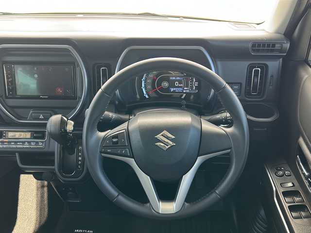 スズキ ハスラー Jスタイル 三重県 2022(令4)年 4.9万km シフォンアイボリーメタリック/ガンメタリック2トーン 前席シートヒーター /前後ドライブレコーダー /コーナーセンサー /スペアキー /LEDヘッドライト/オートハイビーム /オートライト /レーンキープアシスト /衝突軽減ブレーキ /革巻きステアリング/ステアリングスイッチ /純正フロアマット /社外ディスプレイオーディオ/電動格納ミラー/禁煙車