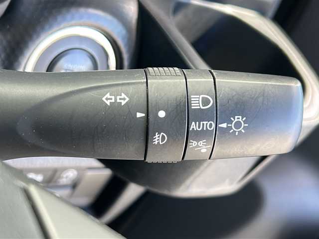 スズキ ハスラー Jスタイル 三重県 2022(令4)年 4.9万km シフォンアイボリーメタリック/ガンメタリック2トーン 前席シートヒーター /前後ドライブレコーダー /コーナーセンサー /スペアキー /LEDヘッドライト/オートハイビーム /オートライト /レーンキープアシスト /衝突軽減ブレーキ /革巻きステアリング/ステアリングスイッチ /純正フロアマット /社外ディスプレイオーディオ/電動格納ミラー/禁煙車