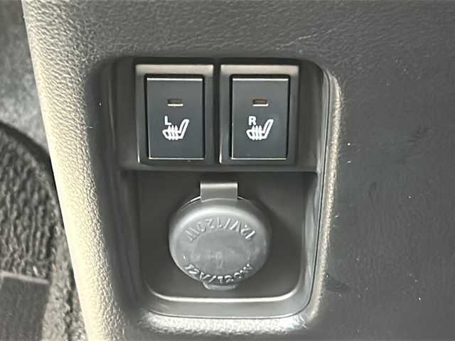 スズキ ハスラー Jスタイル 三重県 2022(令4)年 4.9万km シフォンアイボリーメタリック/ガンメタリック2トーン 前席シートヒーター /前後ドライブレコーダー /コーナーセンサー /スペアキー /LEDヘッドライト/オートハイビーム /オートライト /レーンキープアシスト /衝突軽減ブレーキ /革巻きステアリング/ステアリングスイッチ /純正フロアマット /社外ディスプレイオーディオ/電動格納ミラー/禁煙車