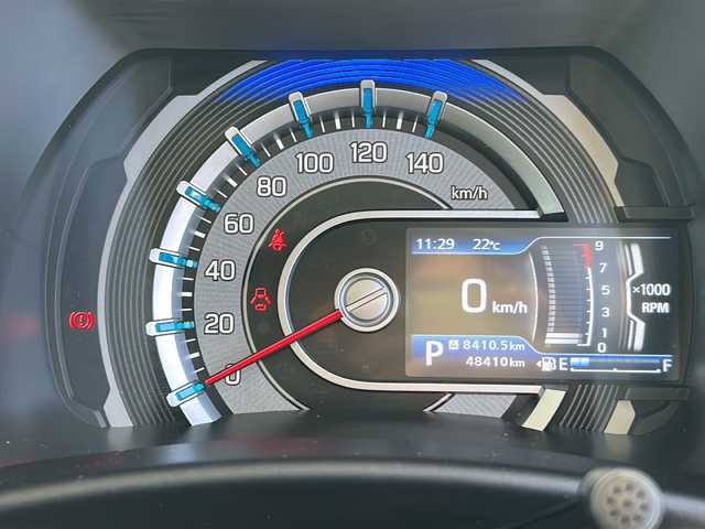 スズキ ハスラー Jスタイル 三重県 2022(令4)年 4.9万km シフォンアイボリーメタリック/ガンメタリック2トーン 前席シートヒーター /前後ドライブレコーダー /コーナーセンサー /スペアキー /LEDヘッドライト/オートハイビーム /オートライト /レーンキープアシスト /衝突軽減ブレーキ /革巻きステアリング/ステアリングスイッチ /純正フロアマット /社外ディスプレイオーディオ/電動格納ミラー/禁煙車