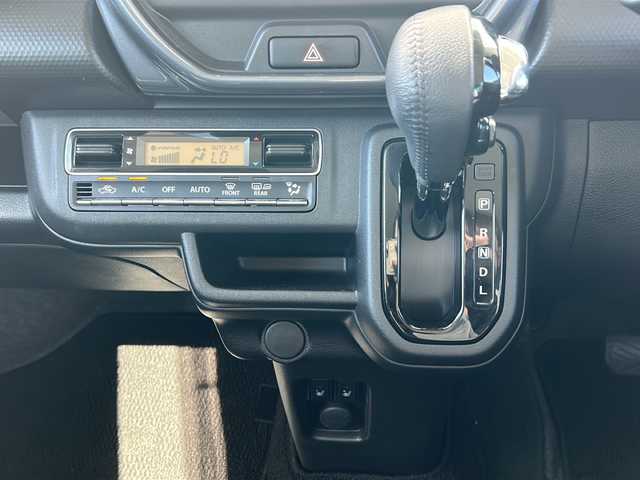 スズキ ハスラー Jスタイル 三重県 2022(令4)年 4.9万km シフォンアイボリーメタリック/ガンメタリック2トーン 前席シートヒーター /前後ドライブレコーダー /コーナーセンサー /スペアキー /LEDヘッドライト/オートハイビーム /オートライト /レーンキープアシスト /衝突軽減ブレーキ /革巻きステアリング/ステアリングスイッチ /純正フロアマット /社外ディスプレイオーディオ/電動格納ミラー/禁煙車