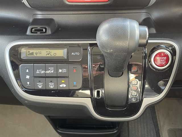 ホンダ Ｎ ＢＯＸ G Lパッケージ 東京都 2014(平26)年 5万km プレミアムホワイトパール シティブレーキアクティブシステム/純正ナビ/ワンセグTV/   CD/DVD/SD/Bluetooth/バックカメラ/ステアリングスイッチ/前後ドライブレコーダー/ETC/左後パワースライドドア/プッシュエンジンスターター/スマートキー/純正１４インチアルミホイール/サイド/カーテンエアバッグ/ダブルエアバッグ/ABS