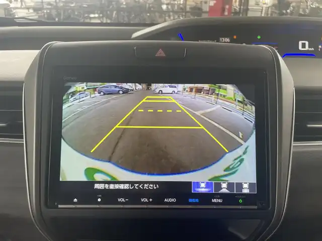 ホンダ フリード G 鹿児島県 2023(令5)年 0.2万km シルバーミストグリーンM ホンダセンシング/・衝突軽減ブレーキ/・歩行者事故低減ステアリング/・アダプティブクルーズコントロール/・車線維持支援システム/・誤発進抑制機能/・先行車発進お知らせ機能/・マルチインフォメーションディスプレイ/純正ナビ/・Bluetooth/・フルセグTV/・バックカメラ/純正15インチアルミホイール/両側パワースライドドア/インパネセンターテーブル/LEDヘッドライト/・オートライト/シートヒーター/ワンオーナー/新車保証書/取扱説明書
