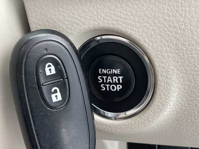 スズキ ラパン L 愛知県 2016(平28)年 6万km シフォンアイボリーM SDナビ/シートヒーター/ETC/衝突軽減システム/純正フロアマット/アイドリングストップ/横滑り防止装置/スマートキー/プッシュスタート