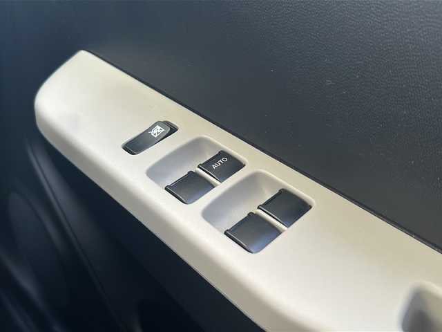 スズキ アルト L 兵庫県 2020(令2)年 2.1万km フィズブルーパールメタリック 登録時走行距離20954km/セーフティサポート/エネチャージ/アイドリングストップ/エコクール/オートライト/運転席シートヒーター/リアパーキングセンサー/純正フロアマット/ドアバイザー/スペアキー/保証書/取説