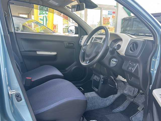 スズキ アルト L 兵庫県 2020(令2)年 2.1万km フィズブルーパールメタリック 登録時走行距離20954km/セーフティサポート/エネチャージ/アイドリングストップ/エコクール/オートライト/運転席シートヒーター/リアパーキングセンサー/純正フロアマット/ドアバイザー/スペアキー/保証書/取説