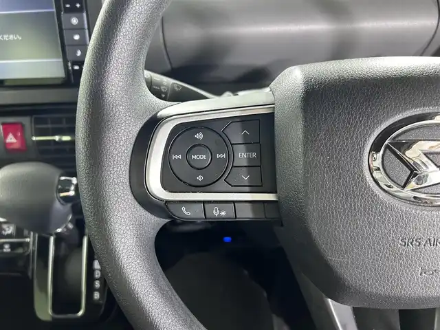 ダイハツ タント カスタム X セレクション 佐賀県 2020(令2)年 7.3万km シャイニングホワイトパール 純正7インチナビ/CD/DVD/フルセグTV/BT/バックカメラ/衝突軽減システム/クリアランスソナー/横滑り防止/オートライト/オートハイビーム/LEDヘッドライト/フォグライト/ビルトインETC/ステアリングスイッチ/両側パワースライドドア/前席シートヒーター/ハーフレザー/シートバックテーブル/後席サンシェード/ISOFIXシート/ミラクルオープンドア/純正フロアマット/純正14インチアルミホイール/純正ドアバイザー