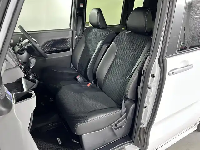ダイハツ タント カスタム X セレクション 佐賀県 2020(令2)年 7.3万km シャイニングホワイトパール 純正7インチナビ/CD/DVD/フルセグTV/BT/バックカメラ/衝突軽減システム/クリアランスソナー/横滑り防止/オートライト/オートハイビーム/LEDヘッドライト/フォグライト/ビルトインETC/ステアリングスイッチ/両側パワースライドドア/前席シートヒーター/ハーフレザー/シートバックテーブル/後席サンシェード/ISOFIXシート/ミラクルオープンドア/純正フロアマット/純正14インチアルミホイール/純正ドアバイザー