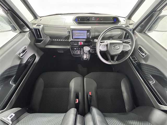 ダイハツ タント カスタム X セレクション 佐賀県 2020(令2)年 7.3万km シャイニングホワイトパール 純正7インチナビ/CD/DVD/フルセグTV/BT/バックカメラ/衝突軽減システム/クリアランスソナー/横滑り防止/オートライト/オートハイビーム/LEDヘッドライト/フォグライト/ビルトインETC/ステアリングスイッチ/両側パワースライドドア/前席シートヒーター/ハーフレザー/シートバックテーブル/後席サンシェード/ISOFIXシート/ミラクルオープンドア/純正フロアマット/純正14インチアルミホイール/純正ドアバイザー