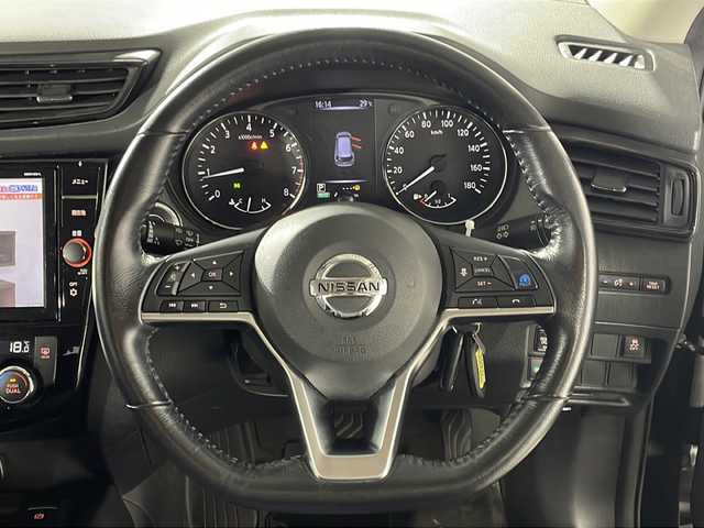日産 エクストレイル 20Xi 福岡県 2018(平30)年 4.7万km ダイヤモンドブラック ・プロパイロット/・ドアバイザー/・フロアマット/・革巻きステアリング/・パワーバックドア/・オートライト/・LEDヘッドライト/・ステアリングスイッチ/・全方位カメラ/・Bカメラ/・シートヒーター/・ETC/・デジタルインナーミラー/・純正ナビ/・スマートキー