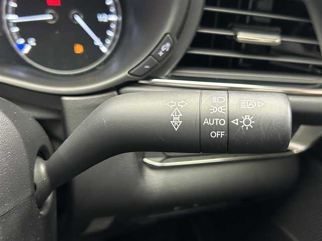 マツダ ＣＸ－３０ 20S Lパッケージ 鹿児島県 2022(令4)年 2.3万km ソウルレッドクリスタルM ETC/バックカメラ/トラクションコントロール/360°セーフティーパッケージ・Pセンター/ドライブレコーダー/スピードアラート/リア/ルーフスポイラ―/リアワイパー/前席シートベルトプリテンショナー/前席シートベルトフォースリミッター/後席３点式シートベルト/サイドインパクトバー/ブレーキアシスト/EBD（電子制動力配分装置）/盗難防止システム/ステアリングテレスコピック機構/ステアリングチルト機構/クルーズコントロール/運転席パワーシート