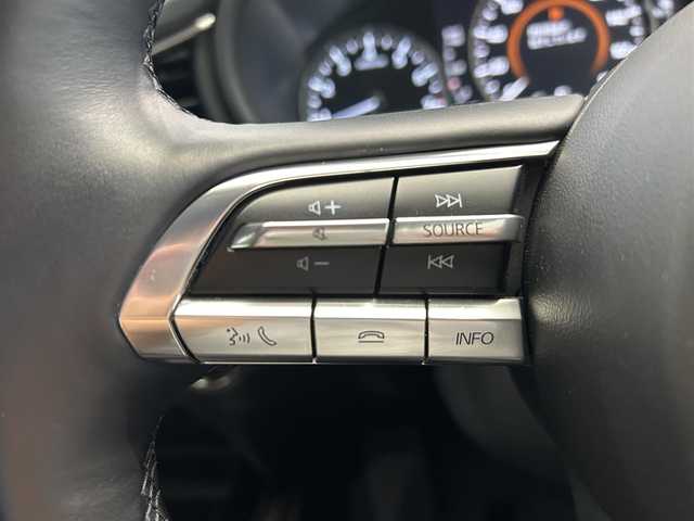マツダ ＣＸ－３０ 20S Lパッケージ 鹿児島県 2022(令4)年 2.3万km ソウルレッドクリスタルM ETC/バックカメラ/トラクションコントロール/360°セーフティーパッケージ・Pセンター/ドライブレコーダー/スピードアラート/リア/ルーフスポイラ―/リアワイパー/前席シートベルトプリテンショナー/前席シートベルトフォースリミッター/後席３点式シートベルト/サイドインパクトバー/ブレーキアシスト/EBD（電子制動力配分装置）/盗難防止システム/ステアリングテレスコピック機構/ステアリングチルト機構/クルーズコントロール/運転席パワーシート