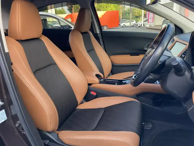 ホンダ ヴェゼル ハイブリッド Z ホンダセンシング 千葉県 2018(平30)年 3.6万km オーロラアメジストメタリック 純正８インチナビ/(フルセグ/BT/DVD/USB)/ETC/ホンダセンシング /レーダークルーズ/レーンキープアシスト/パドルシフト/電動パーキングブレーキ/オートホールド機能/ハーフレザーシート/シートヒーター/LEDヘッドライト/スマートキー２本/純正フロアマット
