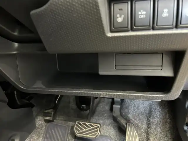 スズキ ハスラー F リミテッド Ⅱ 鹿児島県 2018(平30)年 5.4万km アクティブイエロー/スチールシルバー2トーン 禁煙車/社外SDナビ/スズキセーフティセンス/バックカメラ/前席シートヒーター/電格ミラー/ステアリングリモコン/オートライト/純正ラバーマット/アイドリングストップ/LEDヘッドライト