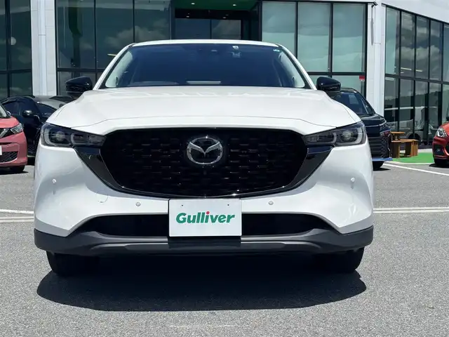マツダ ＣＸ－５ XD ブラックトーンエディション 奈良県 2022(令4)年 3.7万km スノーフレイクホワイトパールマイカ 禁煙車/純正ナビ(フルセグTV/DVD/AM・FM/BT)/純正フリップダウンモニター/アラウンドビューモニター/ETC/前後ドラレコ/パワーバックドア/i-ACTIVSENSE/クルーズコントロール/アドバンストSCBS/車線逸脱警報システム/交通標識認識システム/運転席パワーシート/前席シートヒーター/ステアリングヒーター/パドルシフト/オートブレーキホールド/純正19インチアルミホイール/純正フロアマット