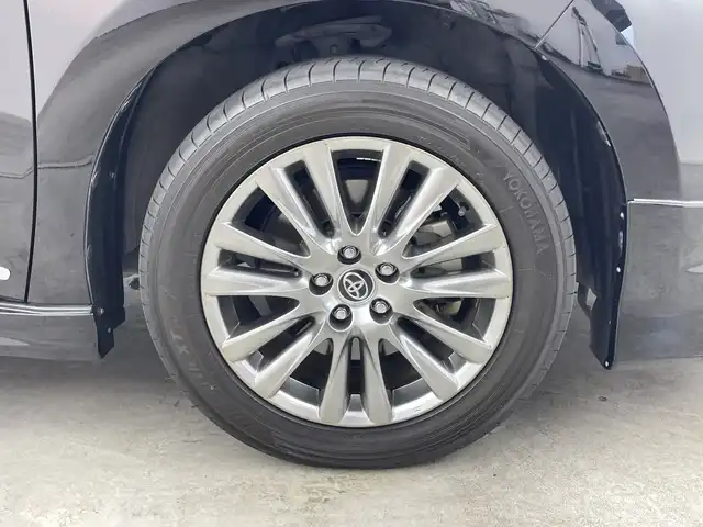 トヨタ ハリアー プレミアム メタル&レザーP 群馬県 2019(平31)年 6.3万km ブラック モデリスタエアロ　アルパイン１０型ナビ　９型後席モニター　バックカメラ　アダプティブクルーズコントロール　レーンキープアシスト　シートヒーター　前後ドライブレコーダー　電動リアドア　ＥＴＣ　禁煙車