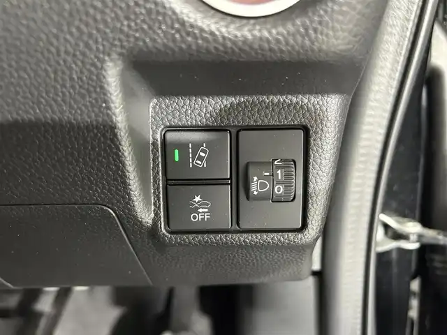 ホンダ Ｎ ＢＯＸ カスタム L ターボ 佐賀県 2023(令5)年 4.4万km クリスタルブラックパール 社外7インチナビ/ワンセグTV/CD/DVD/Bluetooth/バックカメラ/衝突被害軽減システム/レーダークルーズコントロール/レーンアシスト/オートライト/オートマチックハイビーム/クリアランスソナー/LEDヘッドライト/LEDフォグライト/前後ドライブレコーダー/両側パワースライドドア/ハーフレザーシート/運転席・助手席シートヒーター/チップアップシート/ISOFIX対応シート/後席サンシェード/シートバックテーブル/パドルシフト/純正フロアマット/純正15インチアルミホイール/スペアキー×１