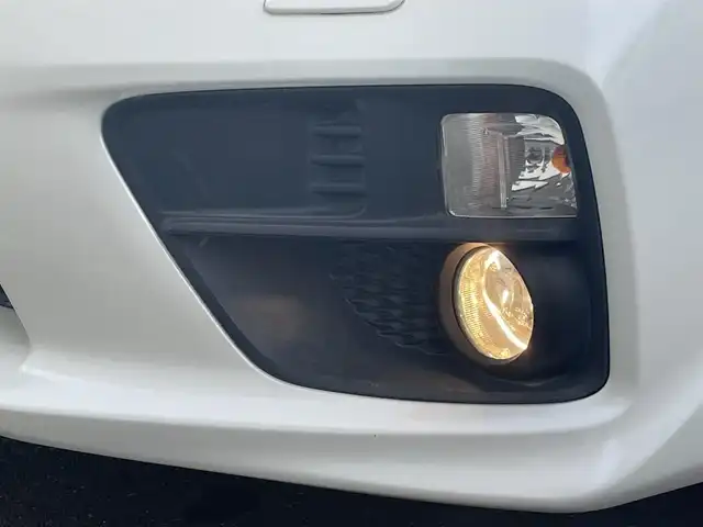 スバル ＷＲＸ Ｓ４ 2．0GT‐S アイサイト 岩手県 2015(平27)年 9.2万km クリスタルホワイトP 禁煙車/ターボ/パドルシフト/4WD/社外メモリーナビ/→フルセグTV/Bluetooth/CD/DVD/FM/AM/バックカメラ/追従機能クルーズコントロール/ハーフレザーシート/前席パワーシート/ツーリングアシスト/アクティブレーンキープ/プリクラッシュブレーキ/電動パーキングブレーキ/ふらつき警報/AT誤発進抑制制御/先行車発進お知らせ/車線逸脱警報/横滑り防止装置/盗難防止装置/LEDヘッドライト/オートライト/フォグランプ/ハーフレザーシート/前席パワーシート/〇プッシュスタート/〇電動格納ミラー/〇シガーソケット/ドライブレコーダー/ETC