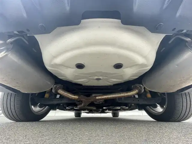 スバル ＷＲＸ Ｓ４ 2．0GT‐S アイサイト 岩手県 2015(平27)年 9.2万km クリスタルホワイトP 禁煙車/ターボ/パドルシフト/4WD/社外メモリーナビ/→フルセグTV/Bluetooth/CD/DVD/FM/AM/バックカメラ/追従機能クルーズコントロール/ハーフレザーシート/前席パワーシート/ツーリングアシスト/アクティブレーンキープ/プリクラッシュブレーキ/電動パーキングブレーキ/ふらつき警報/AT誤発進抑制制御/先行車発進お知らせ/車線逸脱警報/横滑り防止装置/盗難防止装置/LEDヘッドライト/オートライト/フォグランプ/ハーフレザーシート/前席パワーシート/〇プッシュスタート/〇電動格納ミラー/〇シガーソケット/ドライブレコーダー/ETC