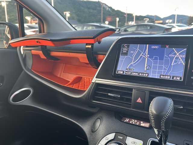 トヨタ シエンタ ハイブリッド G 福岡県 2015(平27)年 7.6万km ブラックマイカ モデリスタエアロパーツ/純正オプション１６インチアルミホイル/純正ナビ　フルセグ　Bluetoothオーディオ NSZT-W64/純正バックカメラ/両側パワースライドドア/スマートキー/プッシュスタートエンジン/シートヒーター/オートライト/オートハイビーム/前後ドライブレコーダー　ZDR025/純正フロアマット/ETC
